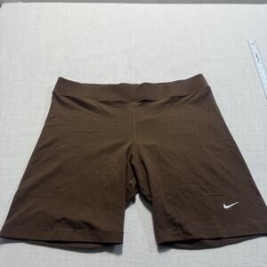 Nike Essential Women's Mid-Rise Cacao Wow Bike Shorts Sz 2X Brown Brand New